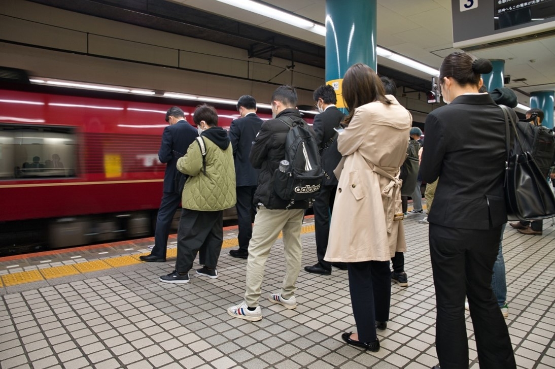 駅・空港・長距離バスターミナル・高速道路サービスエリア