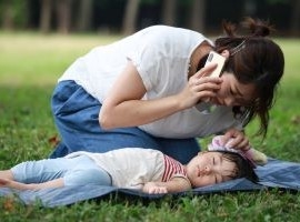 AEDを子どもに使う手順と注意点、大人に使うときとの違いとは?